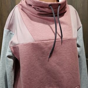 Kari Traa Colorblock Funnel Neck Hoodie in Dusty Rose, Light Pink & Light Gray
